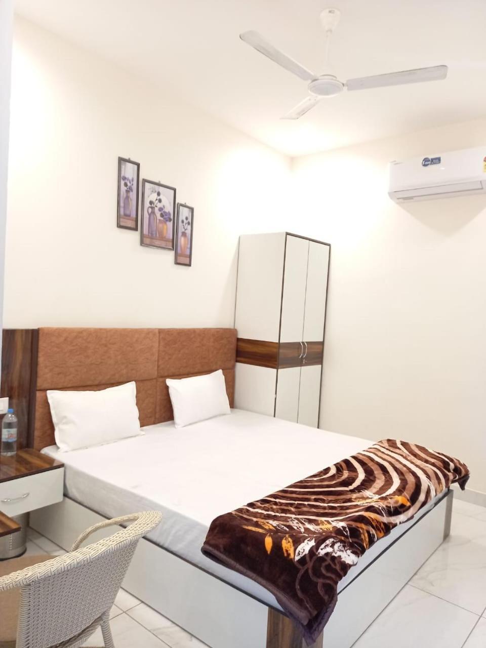 Hotel Kg Residency Лудяна Екстериор снимка